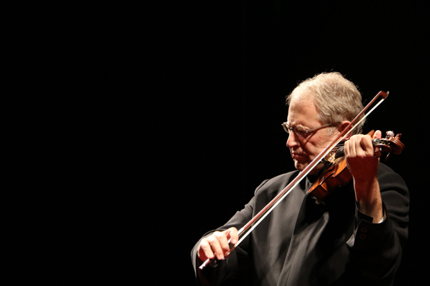 Концерт легендарног Шлома Минца